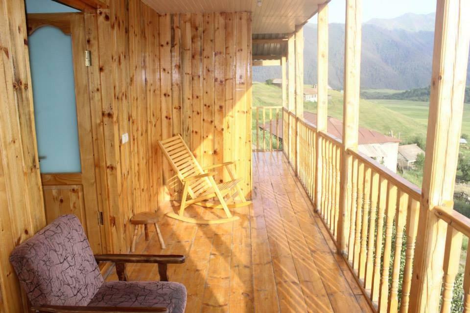 Guest House Tsasne Omalo Luaran gambar